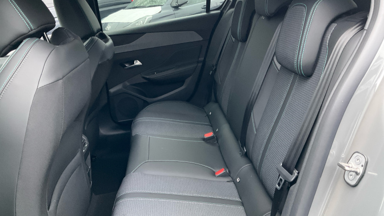 Peugeot 308 1.2 Hybrid 136 Allure 5dr e-DSC6 Petrol Hatchback